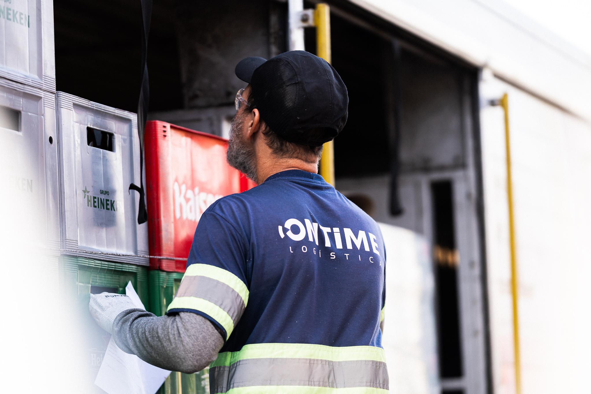 Profissional da Ontime atendendo a operação